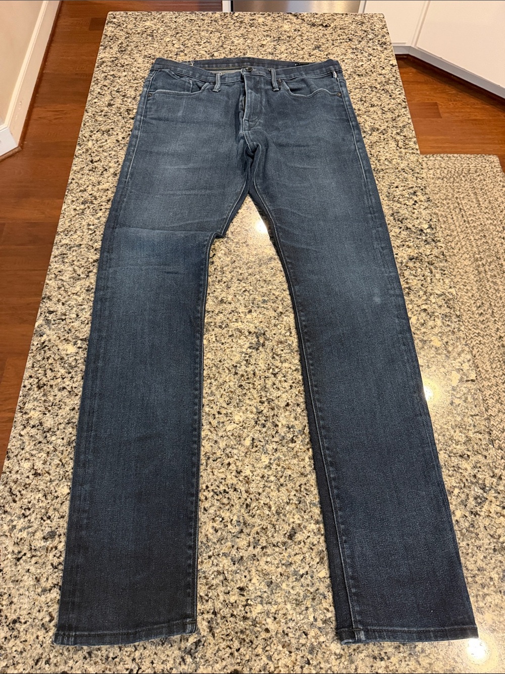 Men's Slim Straight Jeans in Dark Indigo Wash